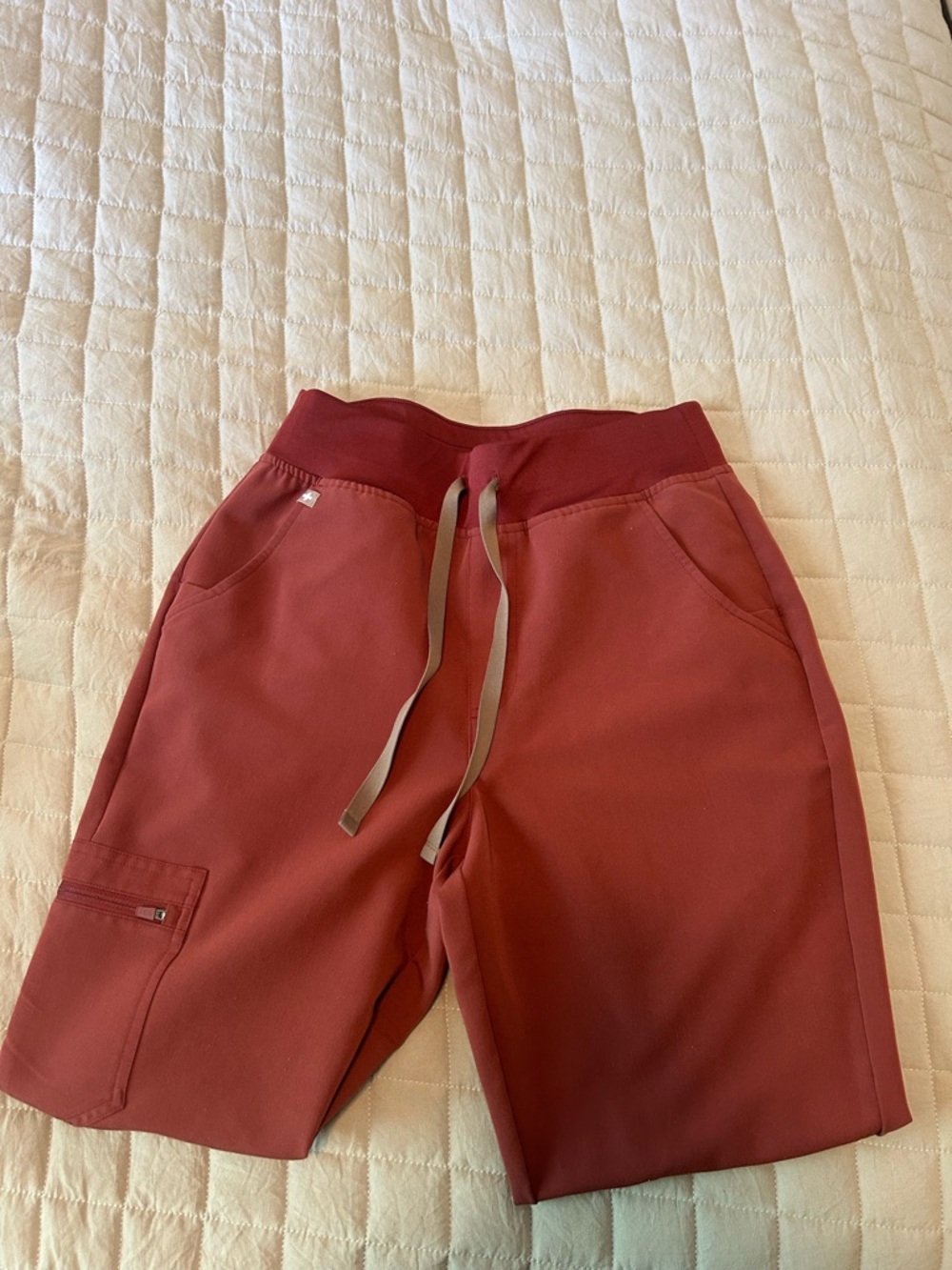Figs Dark Cherry Zamora Joggers